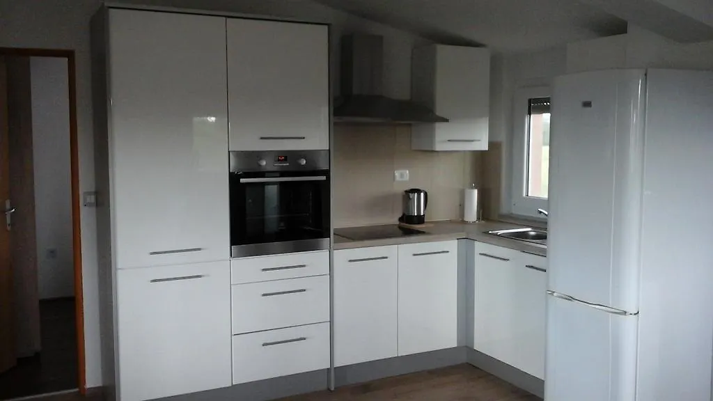 Apartment Ivano Fazana 0*,